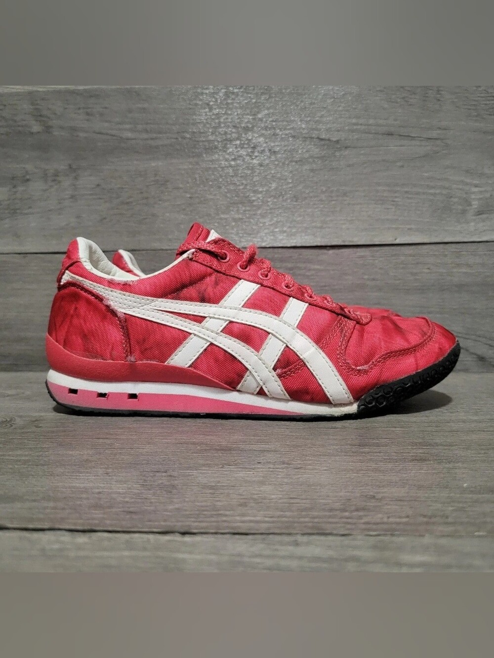 ASICS Onitsuka Tiger Ultimate 81 Fuchsia Red Women Size 7.5 Sneakers Shoes